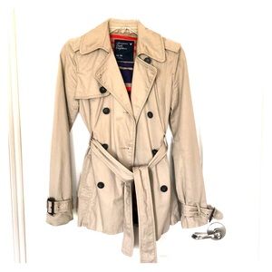XS Short Tan Trench Coat